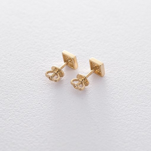 Гвоздики в желтом золоте Ромбы с06227 2