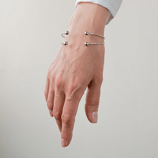 Жесткий браслет "Шарики" (белое золото) б05580 2