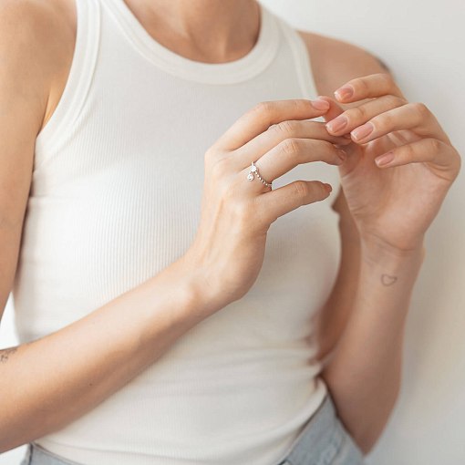 Кольцо в белом золоте с фианитами к07056 9