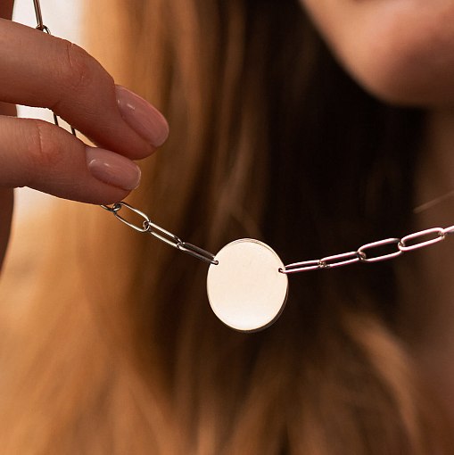 Колье с монеткой для гравировки (белое золото) кол02391 4