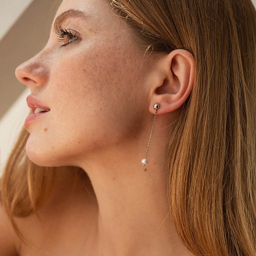 Серьги - пусеты "Жемчужина на цепочке" в белом золоте с08313 2