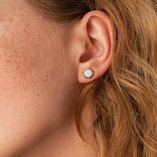 Золотые серьги-пусеты "Сияние" (синт. опал) 7 мм с05473 4