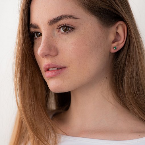 Серьги - пусеты с ониксом в белом золоте с06816 9