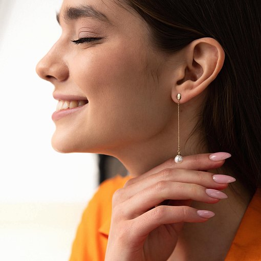 Серьги - пусеты "Жемчужина на цепочке" в желтом золоте с08294 7