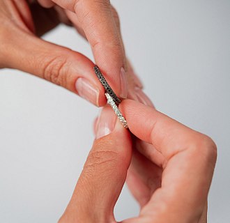 Золота каблучка з чорними діамантами кб0242sth №2