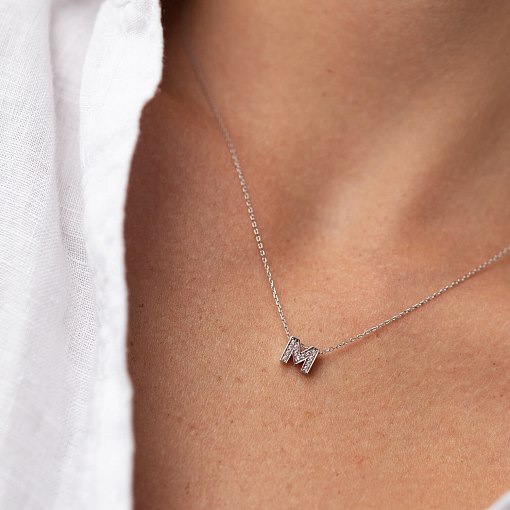 Кольє з буквою 