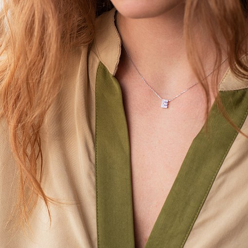 Кольє з буквою 