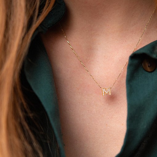 Кольє з буквою 