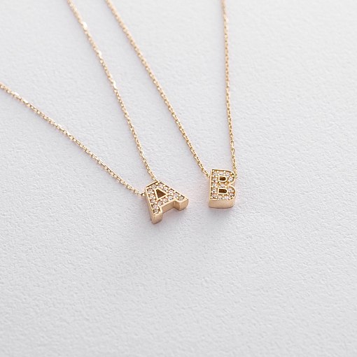 Кольє з буквою 
