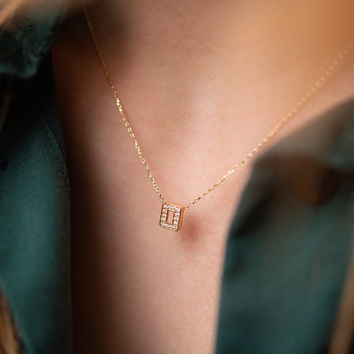 Кольє з буквою 