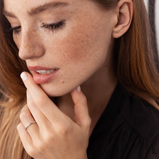 Кольцо в белом золоте к06595 7