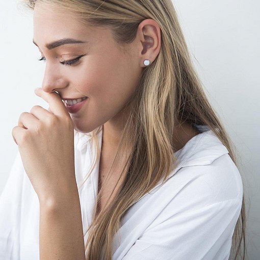 Золотые серьги-пусеты "Сияние" (синт. опал) 6 мм с05474 4