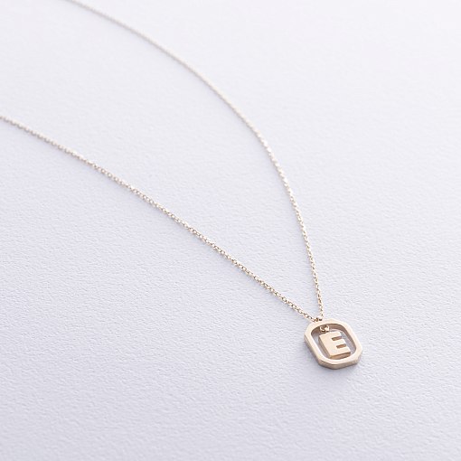 Кольє з літерою 