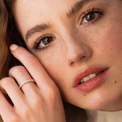 Каблучка з доріжкою каміння в червоному золоті (фіаніти) к07388 6