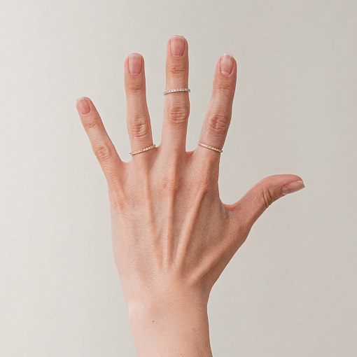 Каблучка з доріжкою каменів у жовтому золоті к08278 4