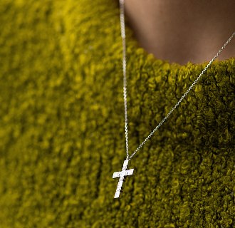 Золотое колье "Крестик" с бриллиантами 742621121 №2