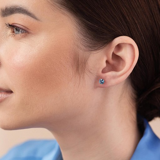 Золотые серьги - пусеты с голубыми топазами с08410 2