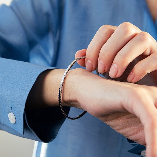 Жесткий браслет "Kylie" в белом золоте б05571 16