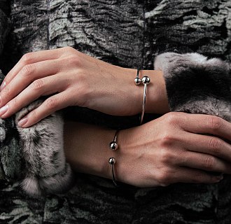 Жесткий браслет "Шарики" в белом золоте б05817 №4