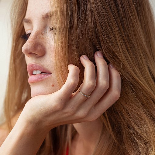 Золота каблучка з фіанітами к05713 2